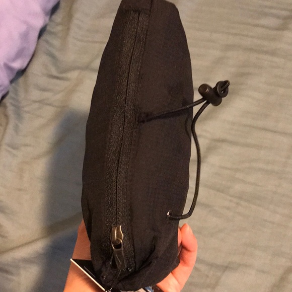 NWT Nike Packable lightweight jacket - Picture 7 of 7